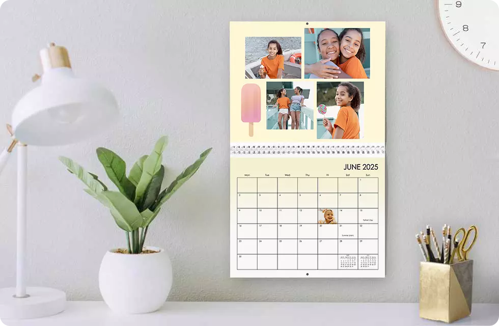 Print personalised photo calendar